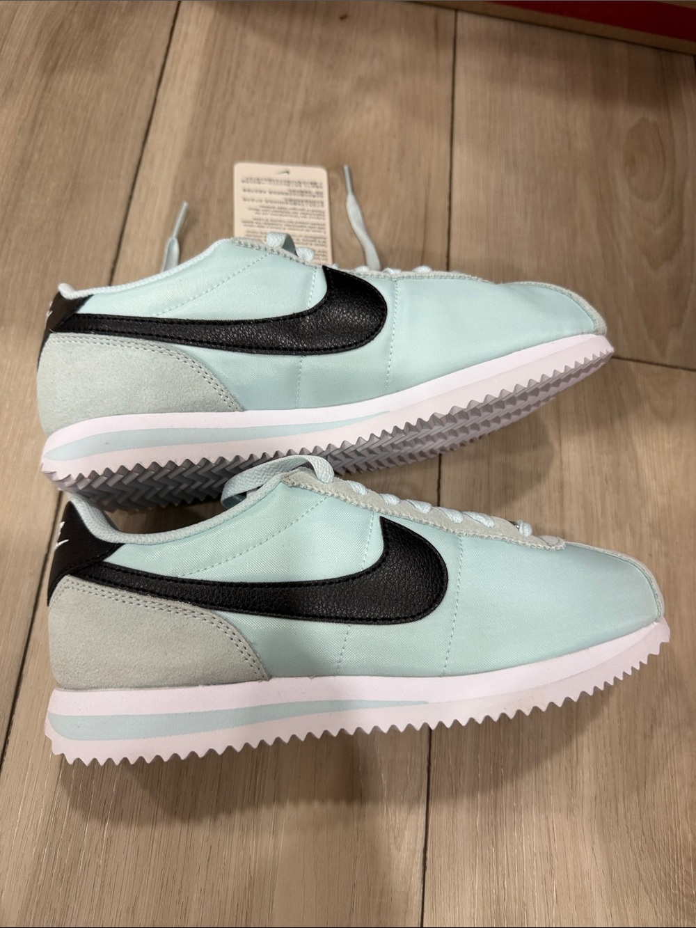 Nike Mint Green Runner with Black Swoosh